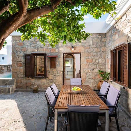 Villa Claudia In لاردوس المظهر الخارجي الصورة