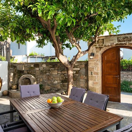 Villa Claudia In لاردوس المظهر الخارجي الصورة